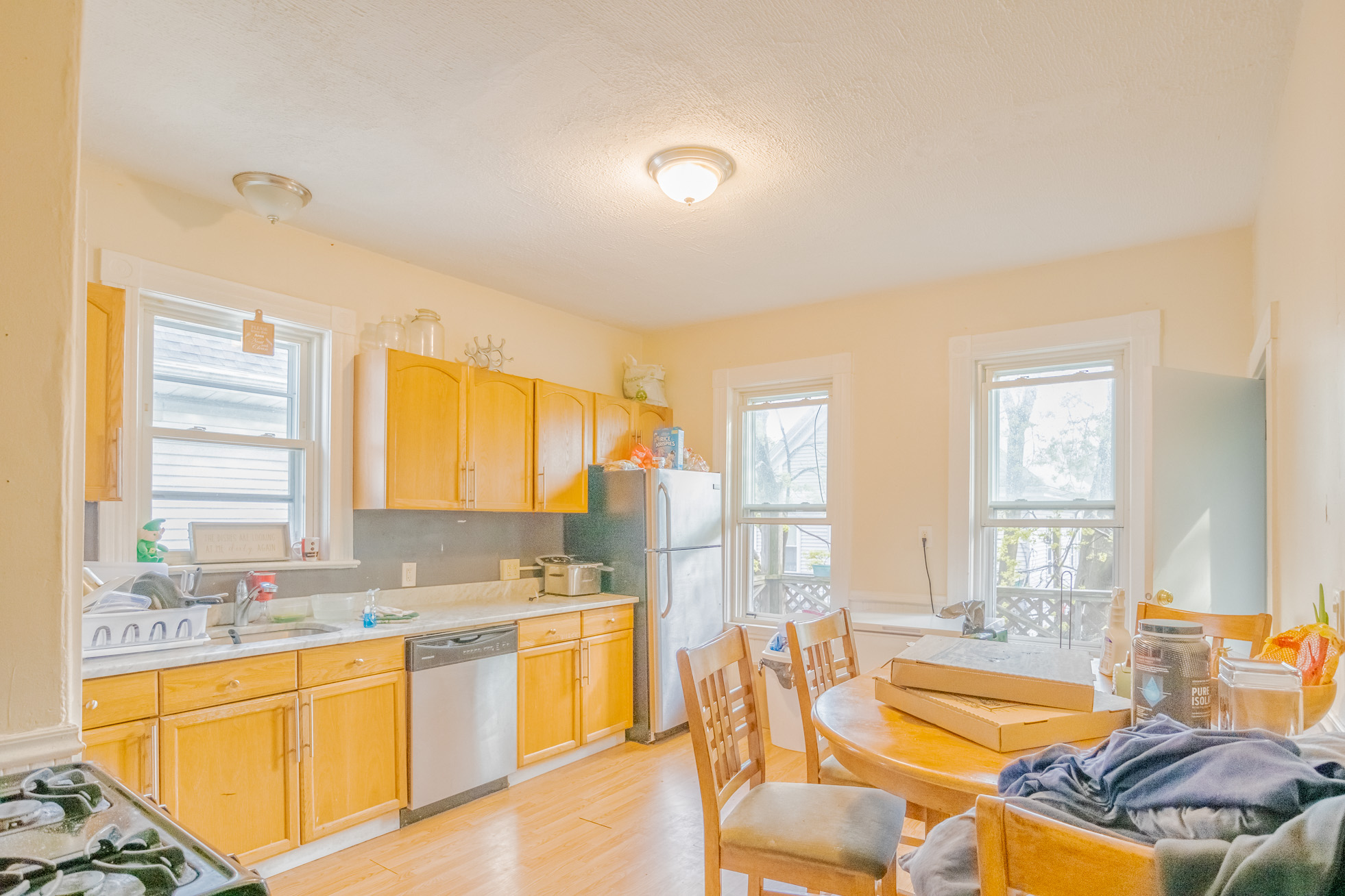 7 bed, 2 bath apartment for rent at 1117 Saratoga St Unit 2, East Boston — photo 13 of 16