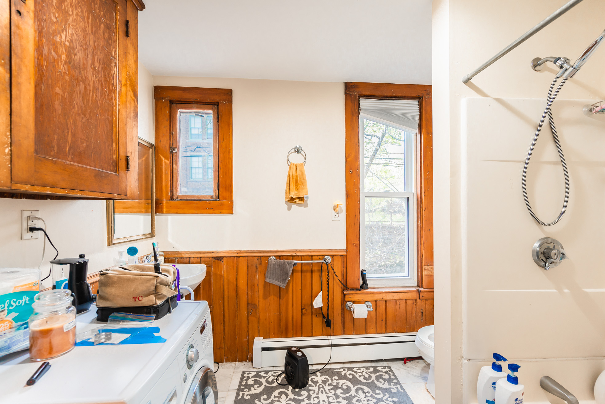 4 bed, 1 bath apartment for rent at 42 Delle Ave Unit 2, Mission Hill — photo 8 of 8