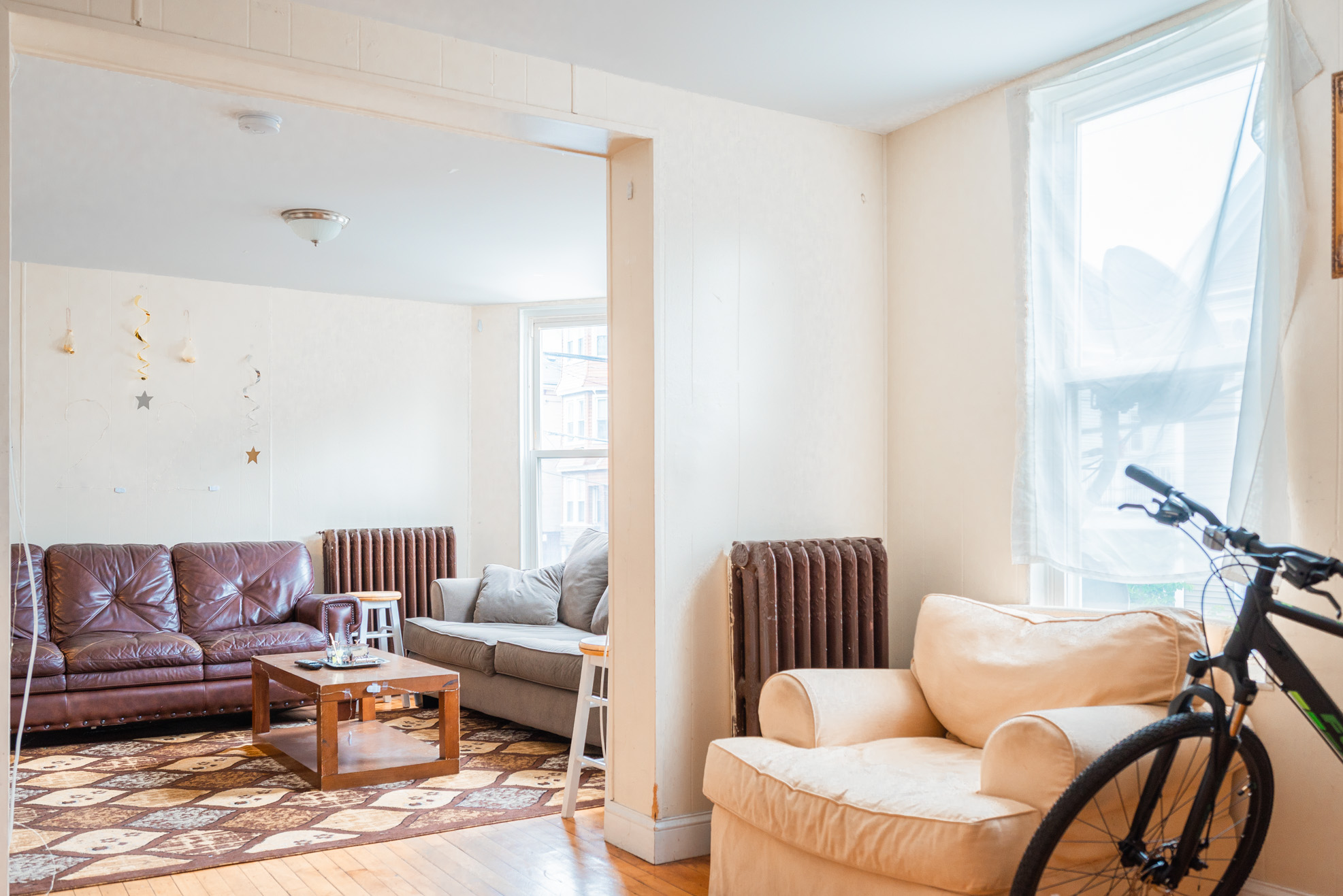 3 bed, 1 bath apartment for rent at 451 Meridian St Unit 2, East Boston — photo 8 of 17