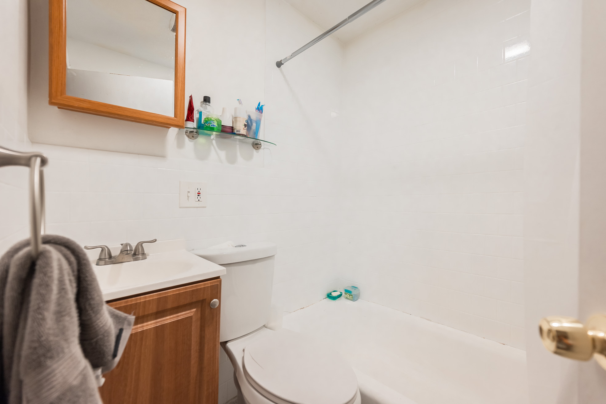 114 Everett St, East Boston