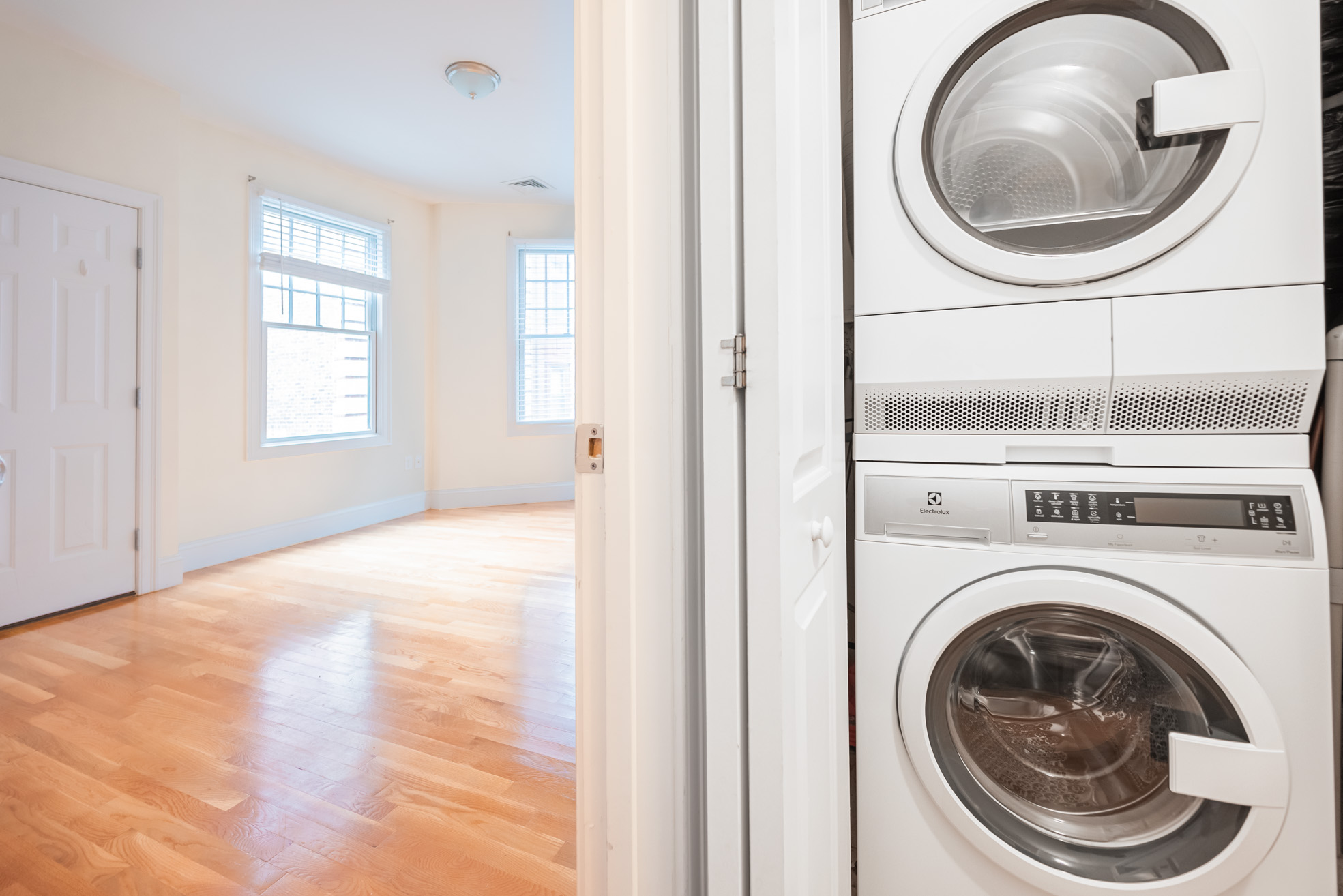 Photos of apartment on Worthington St.,Boston MA 02120