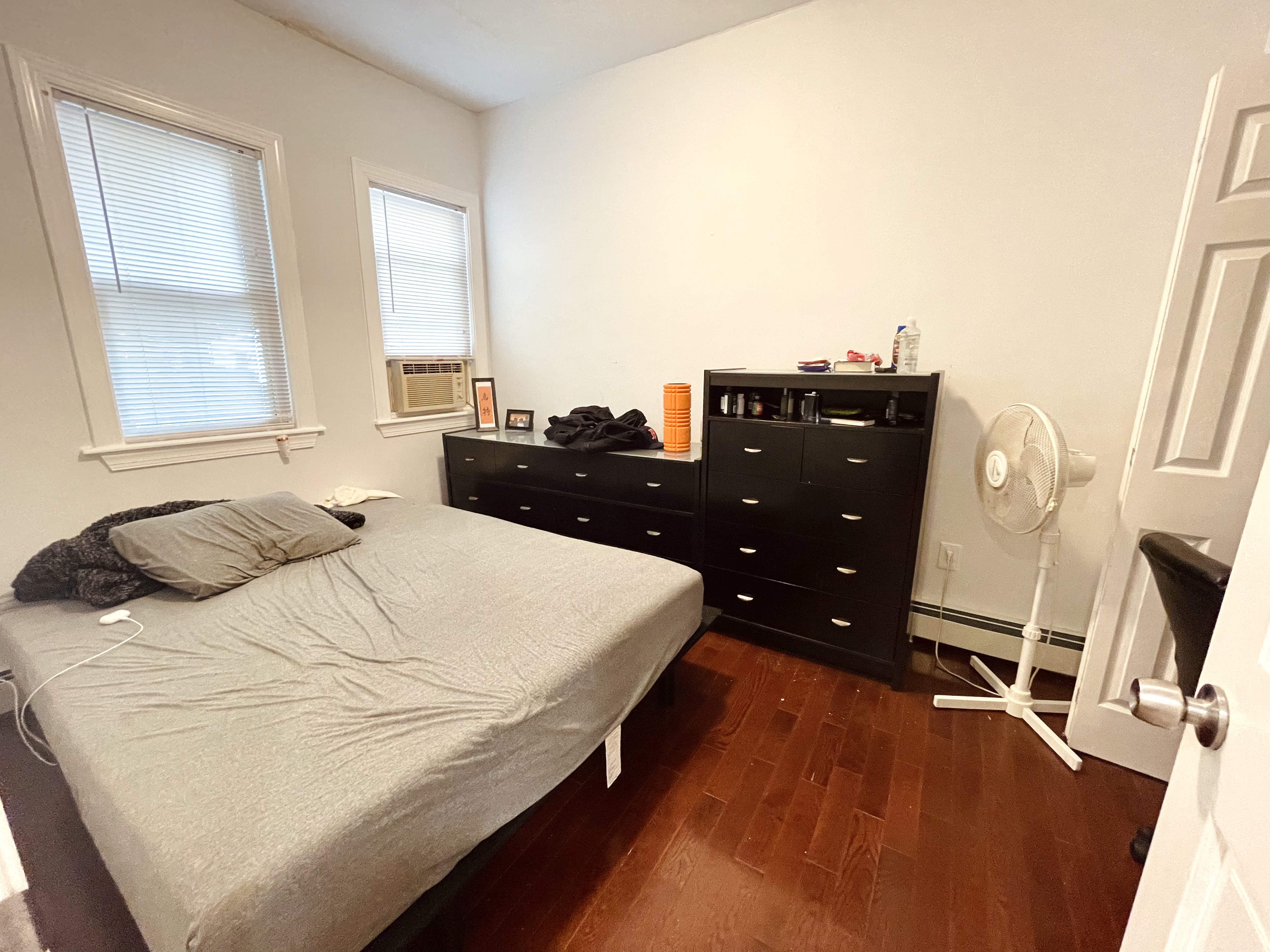2 bed, 1 bath apartment for rent at 204 Lexington St Unit 2, East Boston — photo 2 of 4