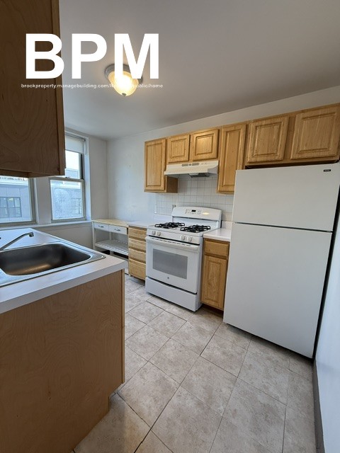 Photos of apartment on Colborne Rd.,Boston MA 02135