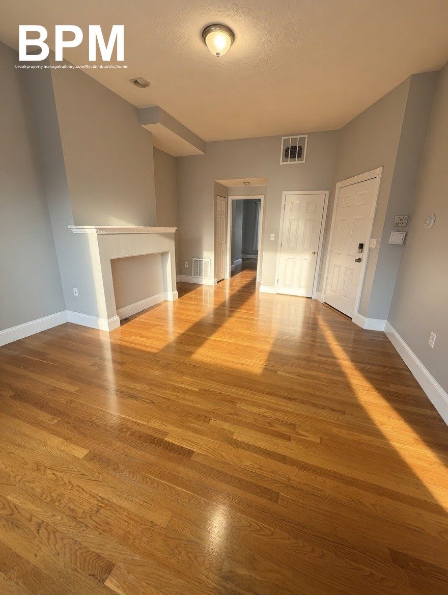 Photo 4 of 669 Massachusetts Ave. Unit 2