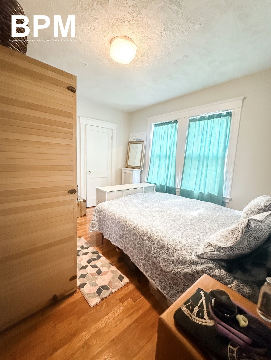 Photos of apartment on Adams St.,Boston MA 02124