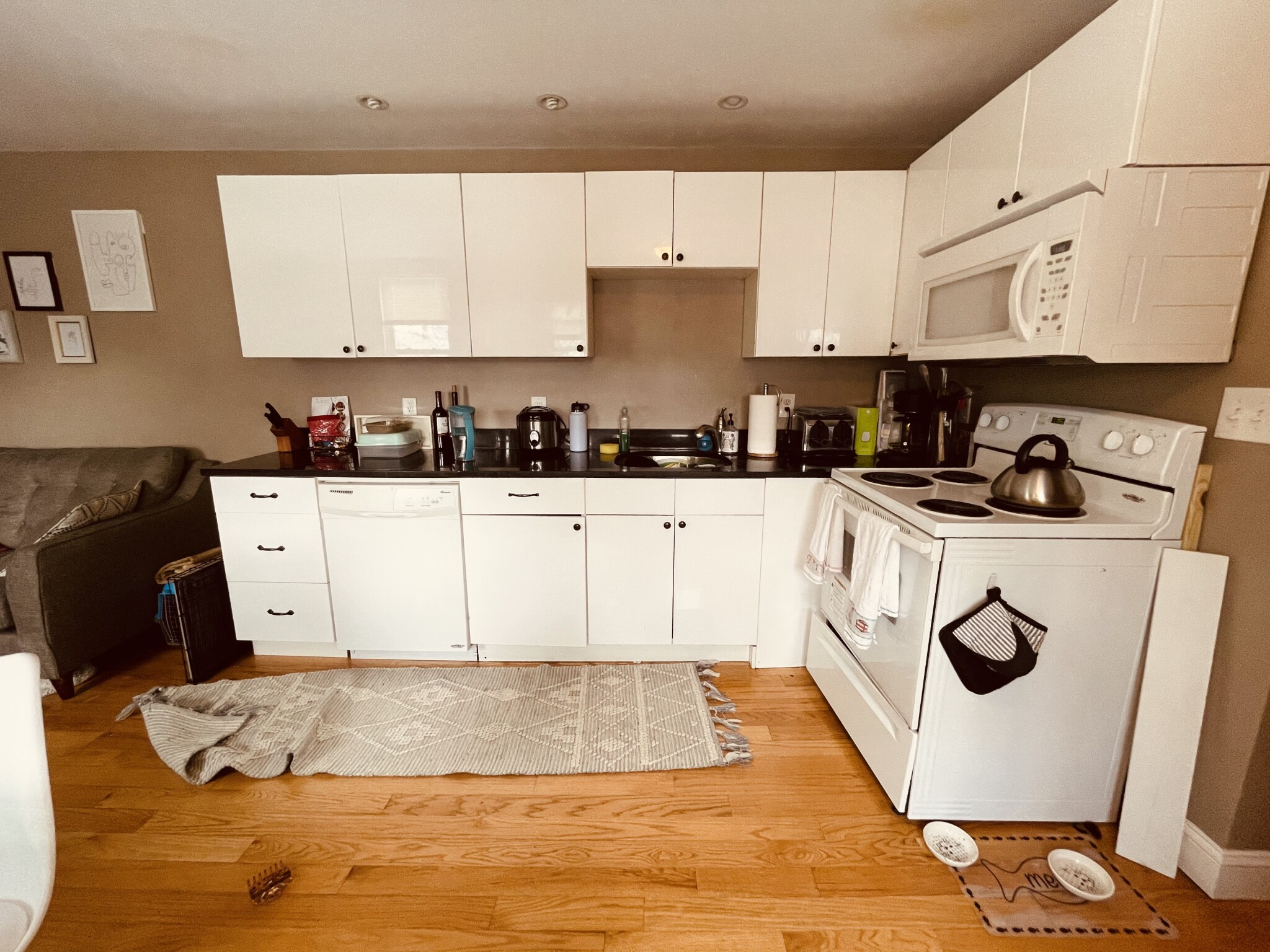 4 bed, 1.5 bath apartment for rent at 26 Monmouth St Unit 2, East Boston — photo 3 of 17