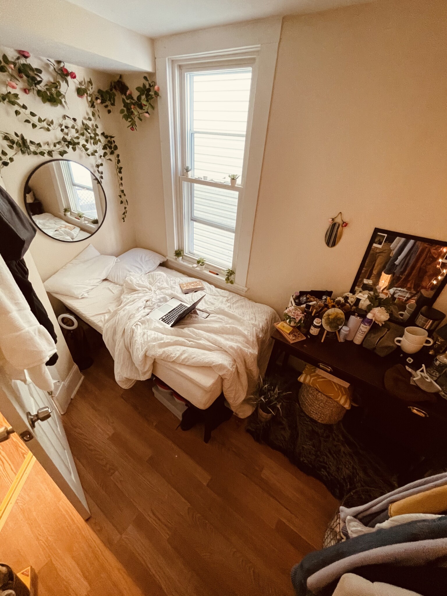 4 bed, 1 bath apartment for rent at 324 Saratoga St Unit 1, East Boston — photo 6 of 6
