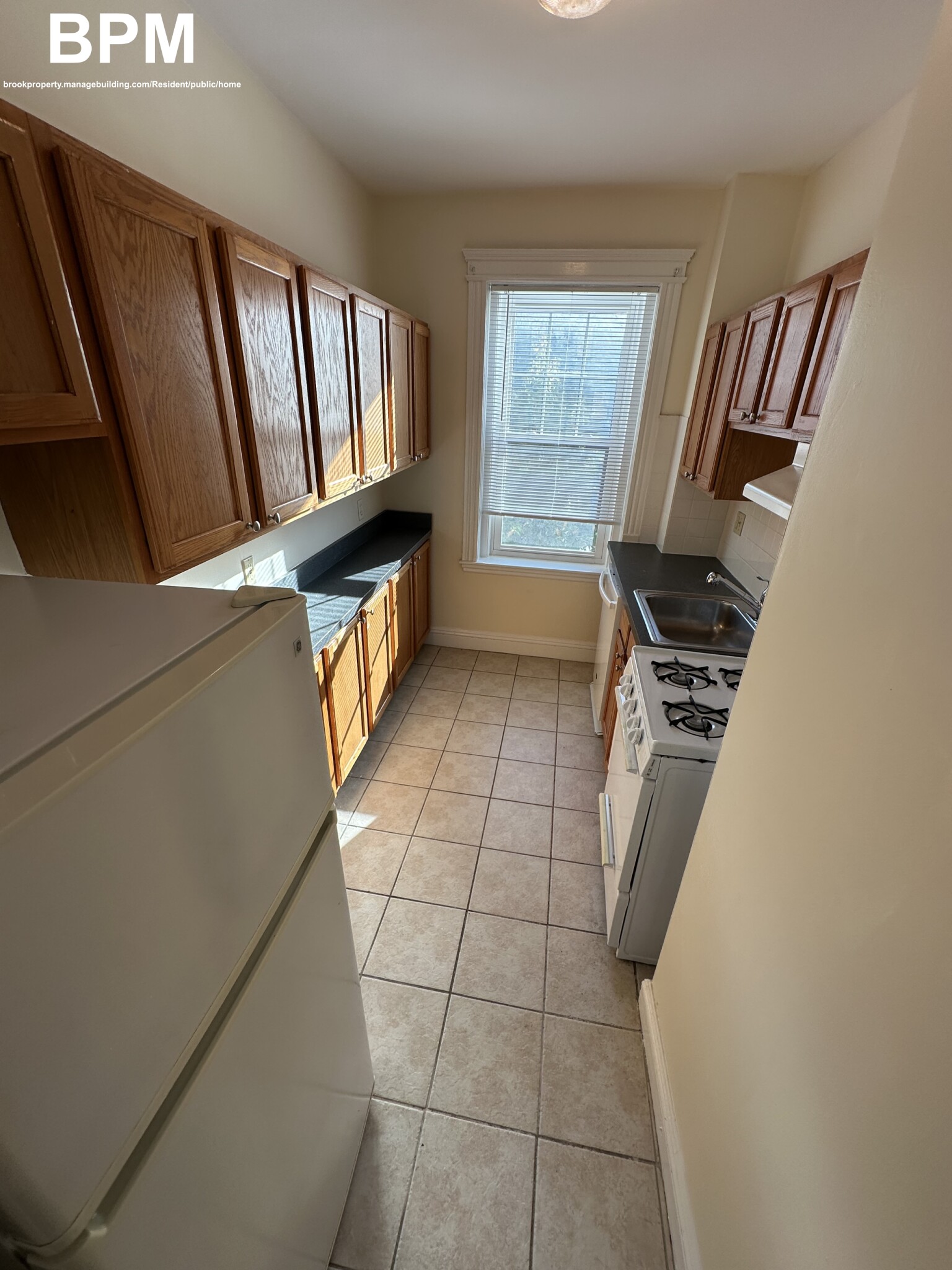 Photos of apartment on Wendell St.,Cambridge MA 02138