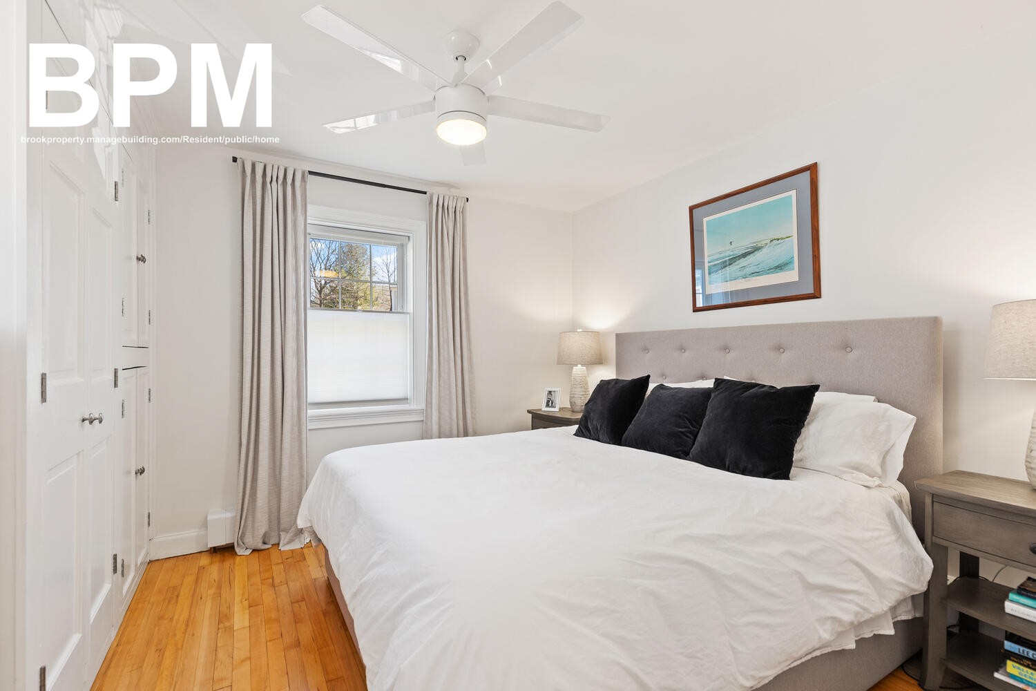 Photos of apartment on Hammond Pond Pkwy.,Newton MA 02467
