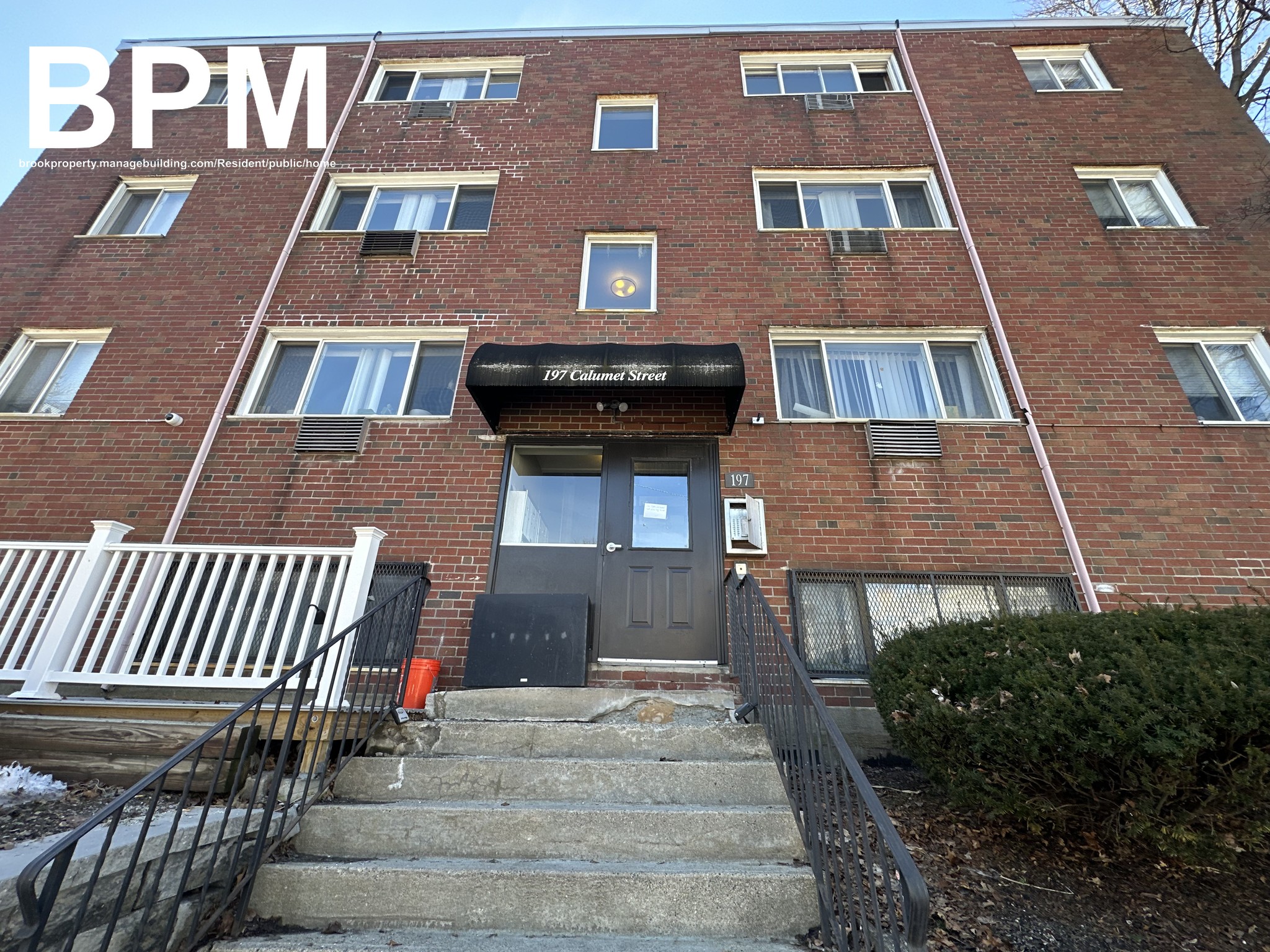 Photos of apartment on Hillside St.,Boston MA 02120