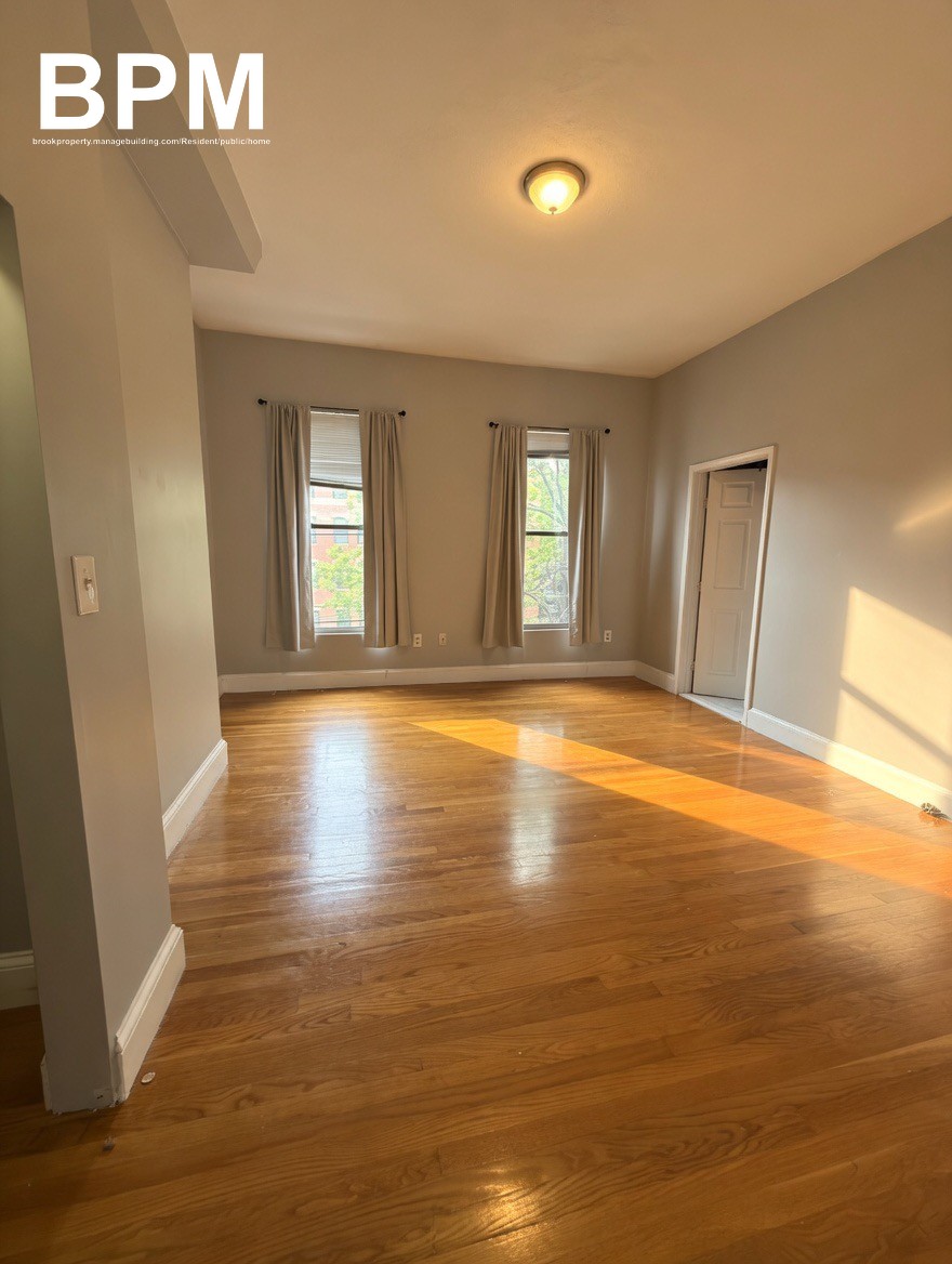 Photo 3 of 669 Massachusetts Ave. Unit 2