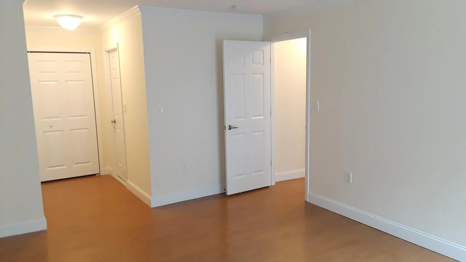 14 Temple St, Framingham