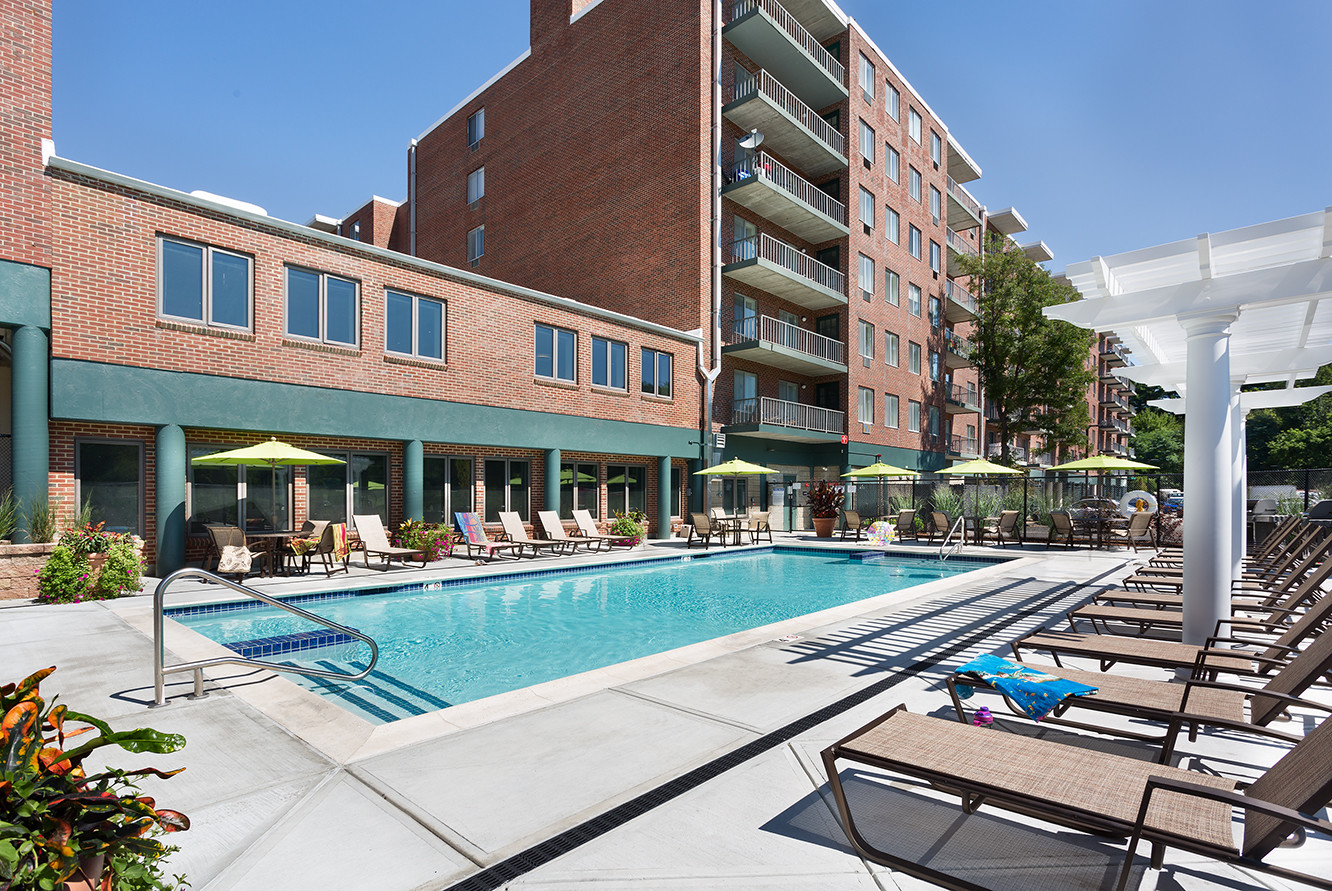 14 Temple St, Framingham