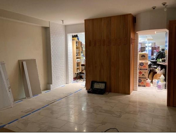 224 Newbury St, Back Bay