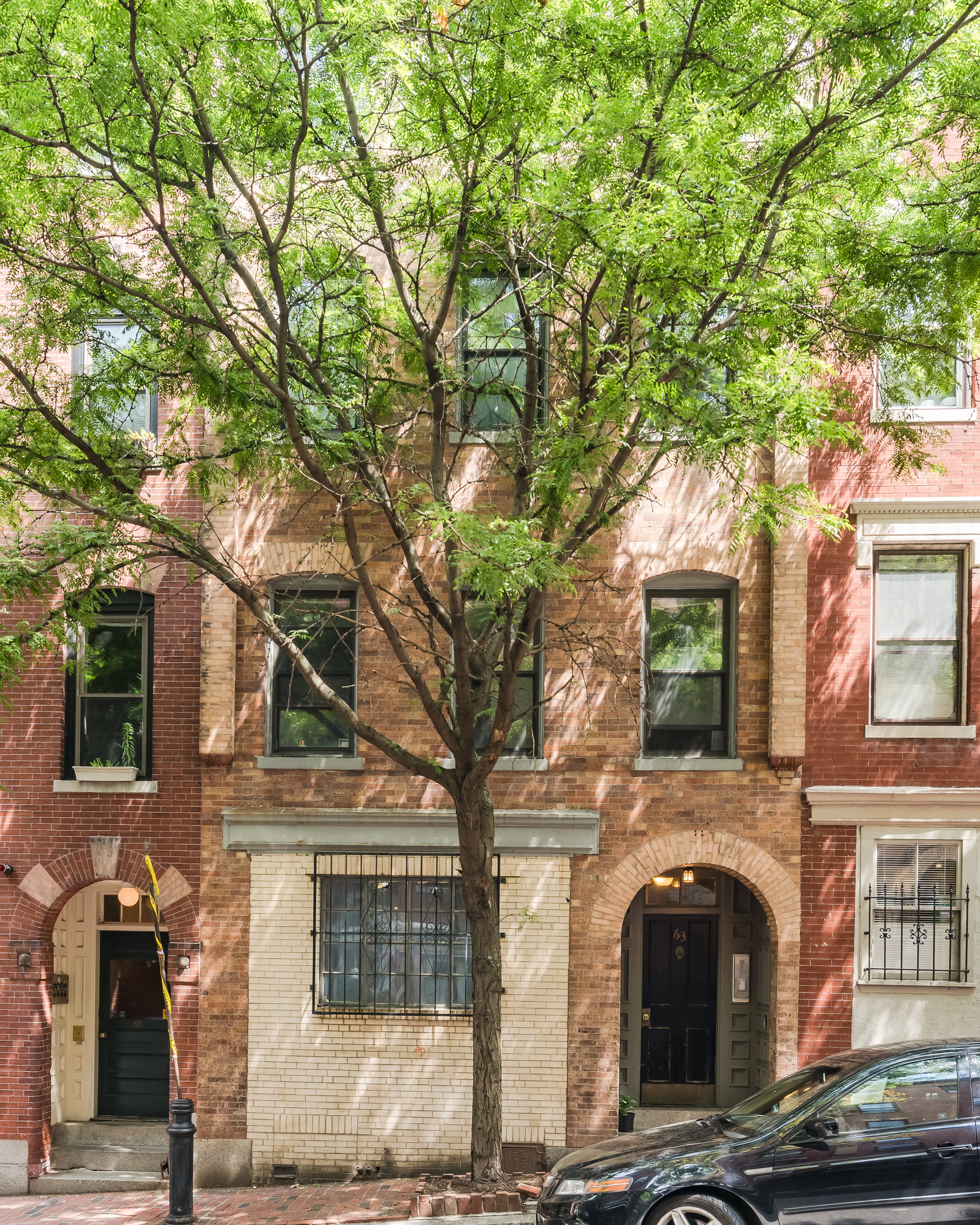 2 bed, 1 bath apartment for rent at 63 Phillips Unit 2, Beacon Hill — photo 8 of 17