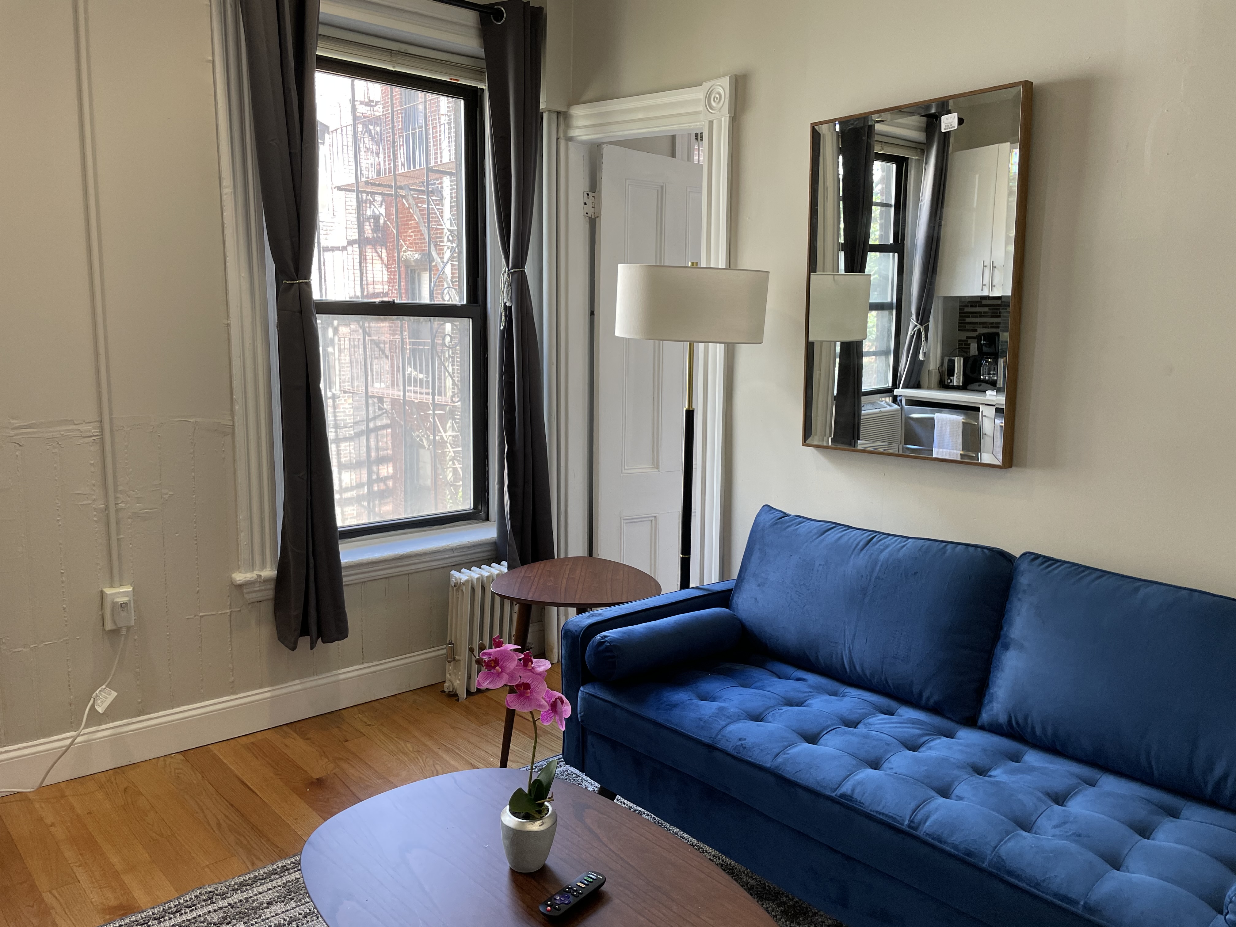 2 bed, 1 bath apartment for rent at 63 Phillips Unit 2, Beacon Hill — photo 11 of 17