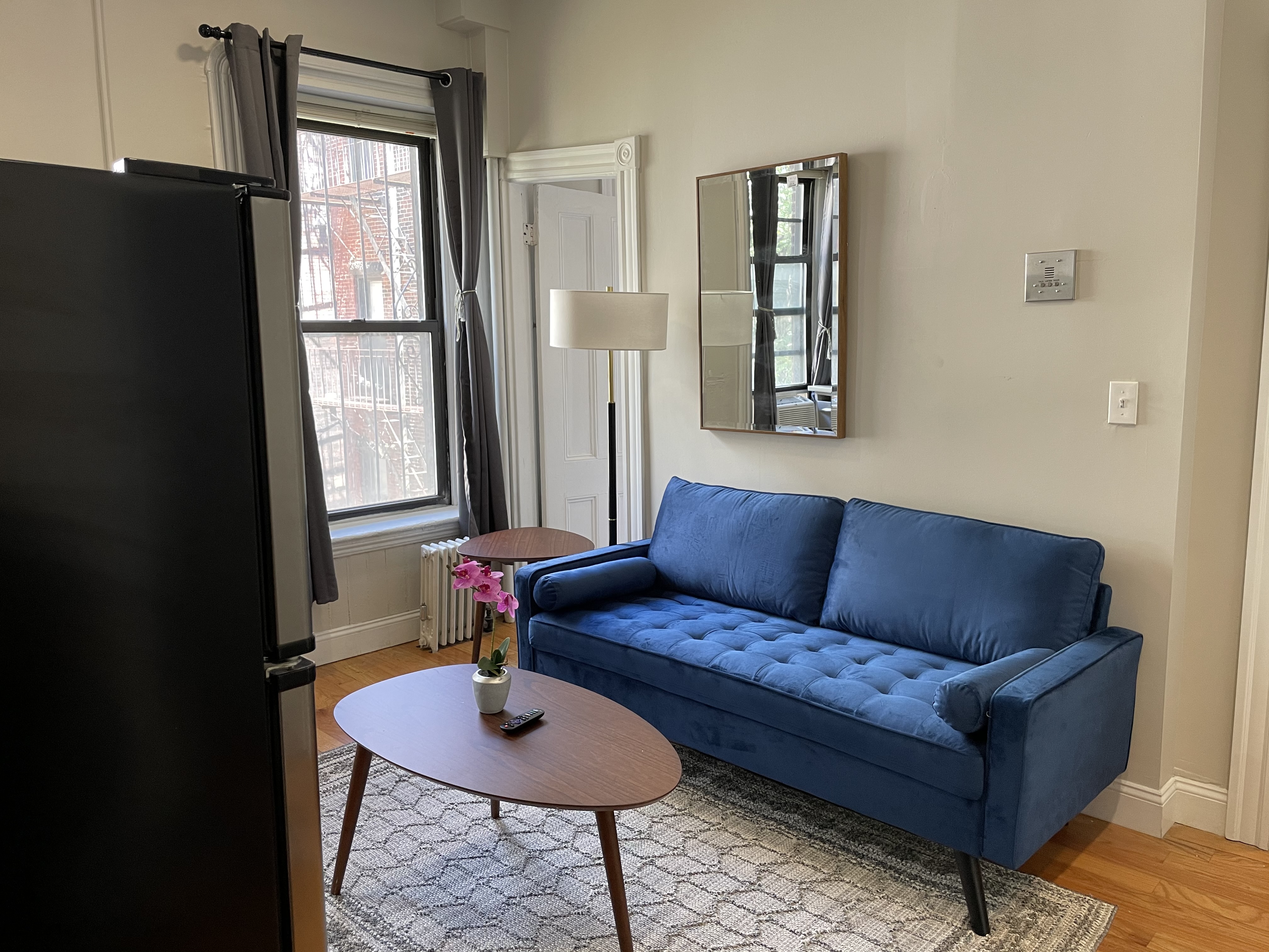 2 bed, 1 bath apartment for rent at 63 Phillips Unit 2, Beacon Hill — photo 10 of 17