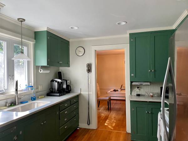 2 bed, 1 bath apartment for rent at 891 Vfw Pkwy Unit 1, West Roxbury — photo 2 of 11