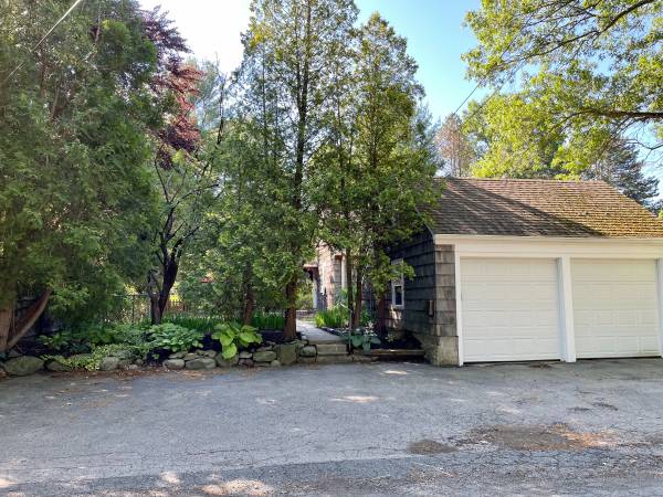 2 bed, 1 bath apartment for rent at 891 Vfw Pkwy Unit 1, West Roxbury — photo 8 of 11