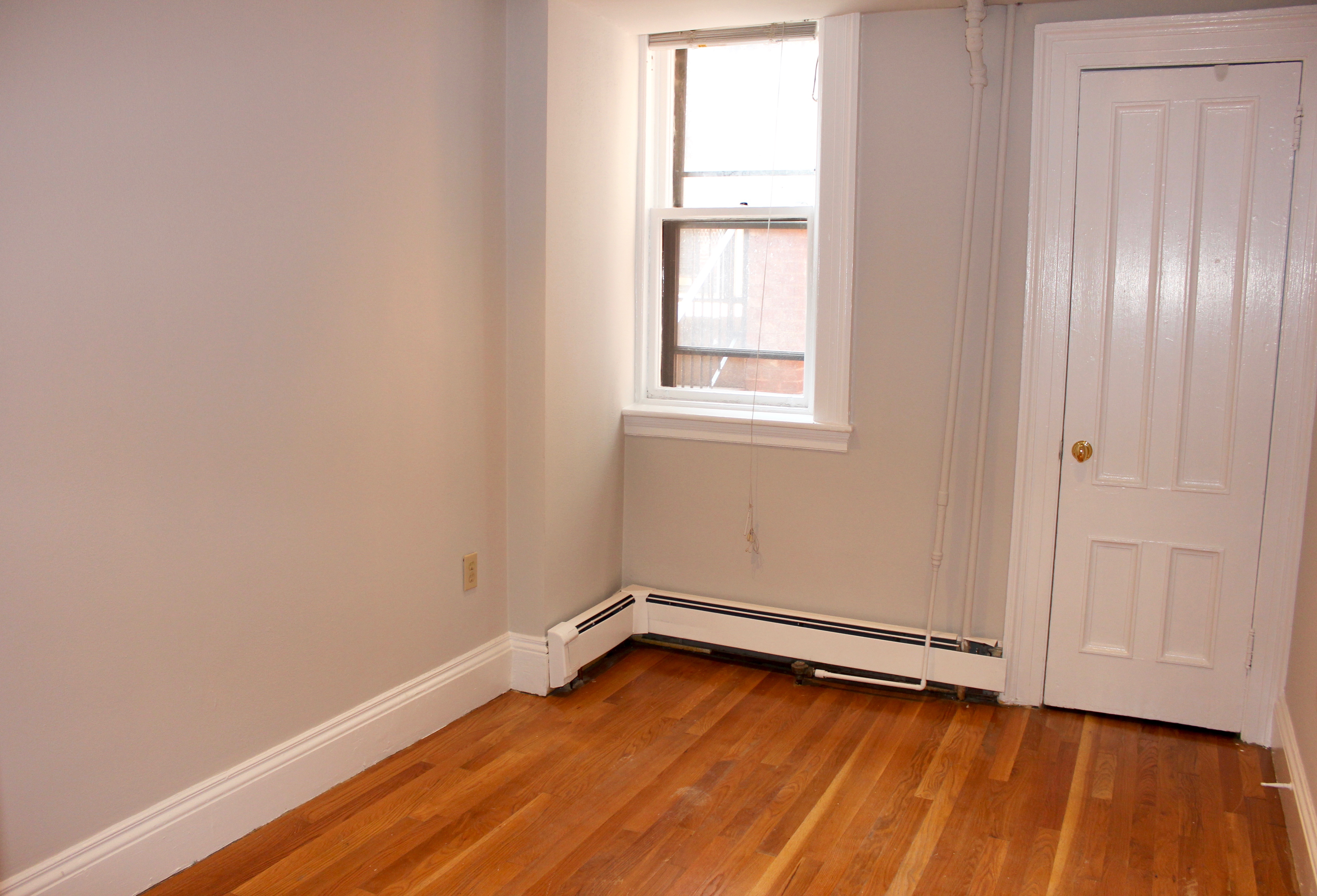1.5 bed, 1 bath apartment for rent at 239 Commonwealth Ave Unit 10, Back Bay — photo 7 of 10