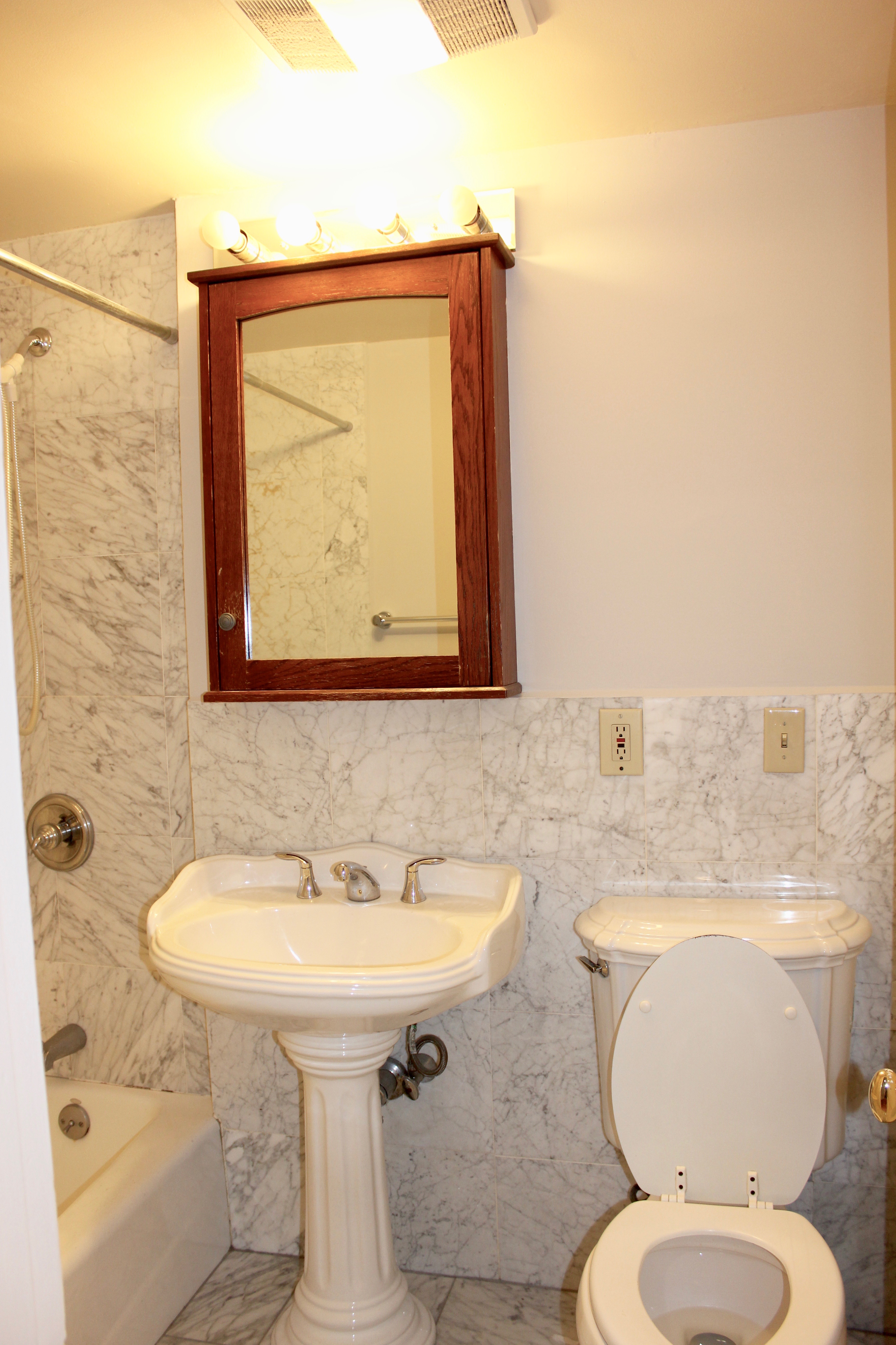 1.5 bed, 1 bath apartment for rent at 239 Commonwealth Ave Unit 10, Back Bay — photo 5 of 10