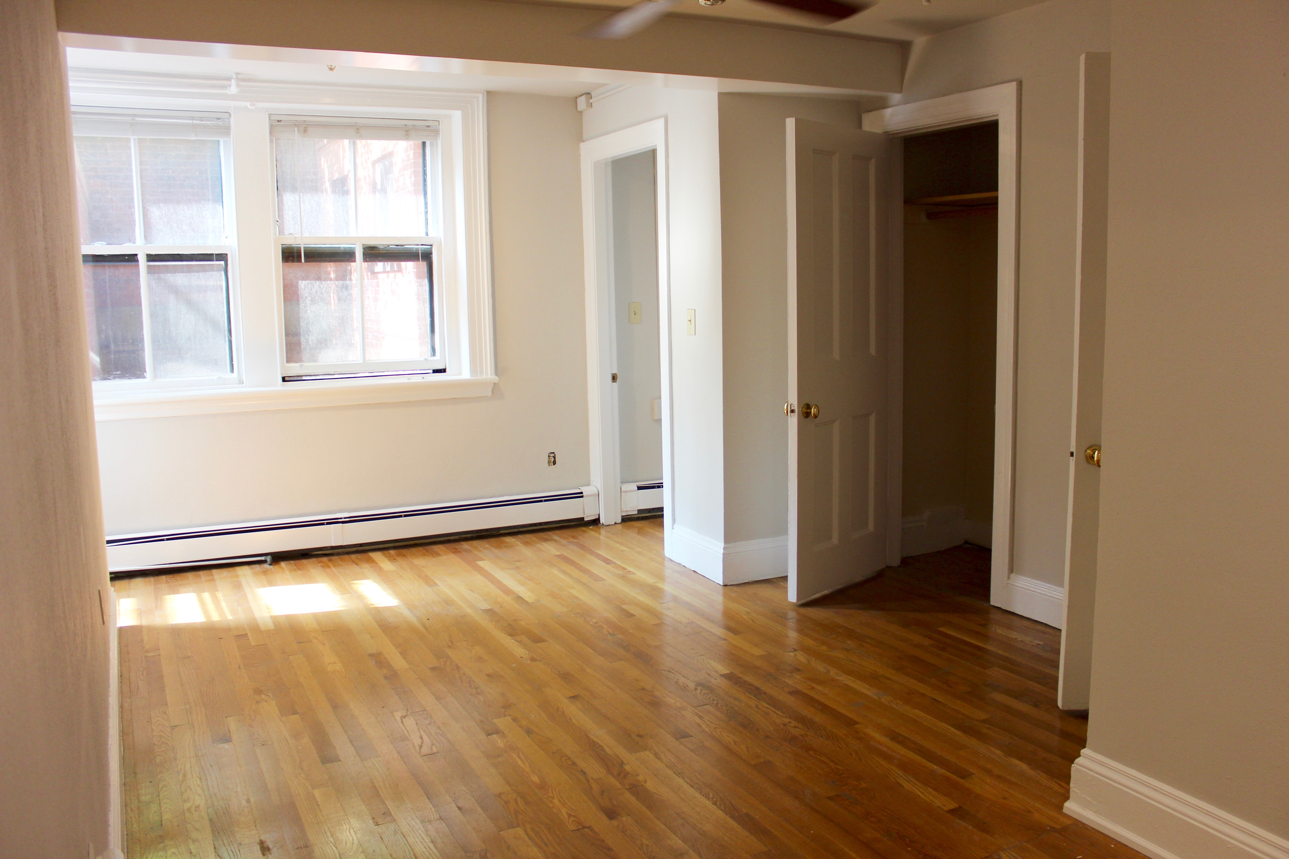 1.5 bed, 1 bath apartment for rent at 239 Commonwealth Ave Unit 10, Back Bay — photo 1 of 10