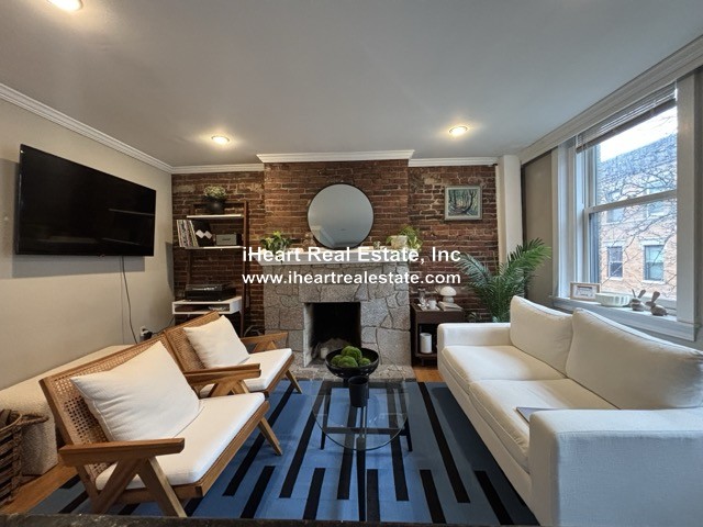 Photos of apartment on Staniford St.,Boston MA 02114