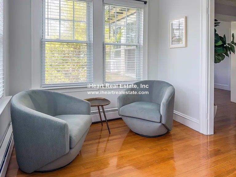 Photos of apartment on Saint James Cir.,Newton MA 02458