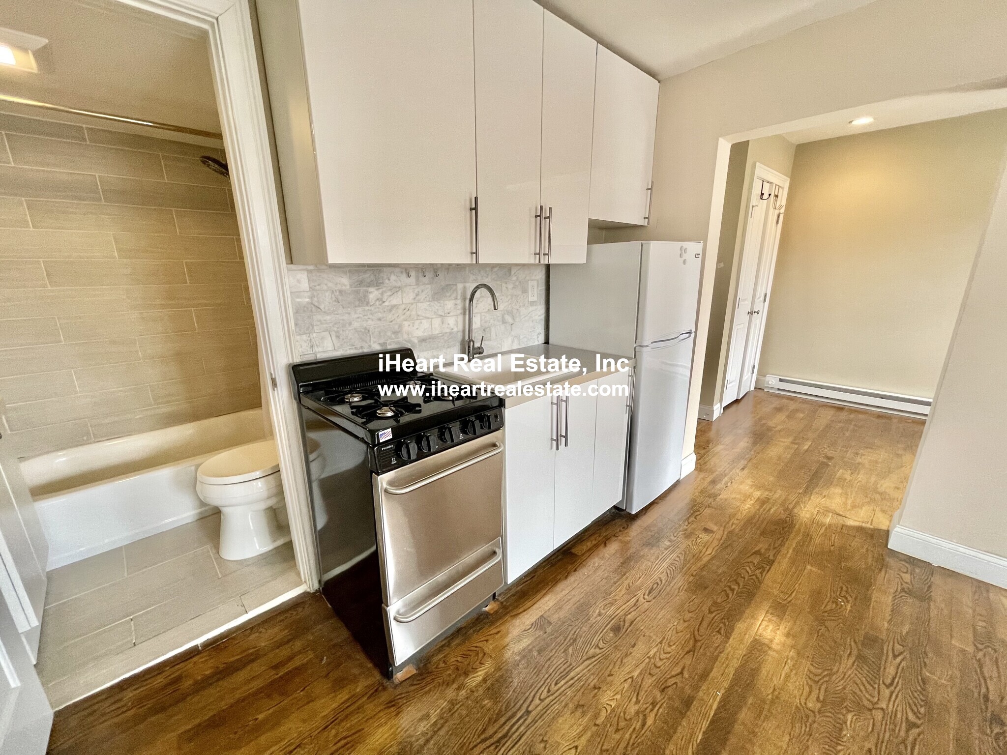 57 Dwight St, South End