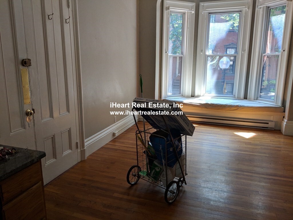 Photos of apartment on Dwight,Boston MA 