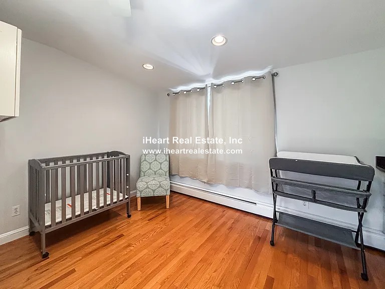 Photos of apartment on Saint James Cir.,Newton MA 02458