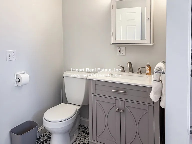 Photos of apartment on Saint James Cir.,Newton MA 02458