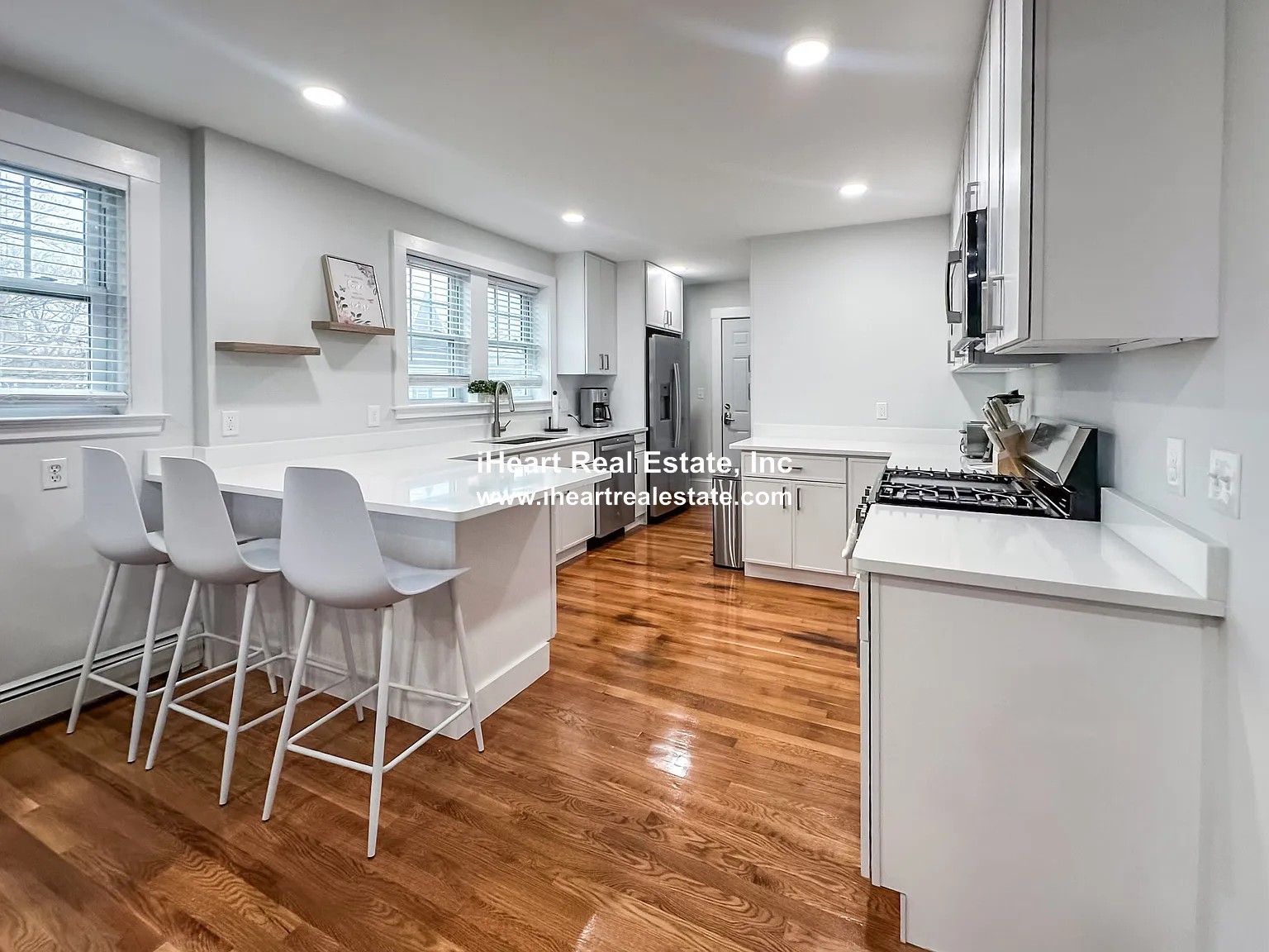 Photos of apartment on Saint James Cir.,Newton MA 02458