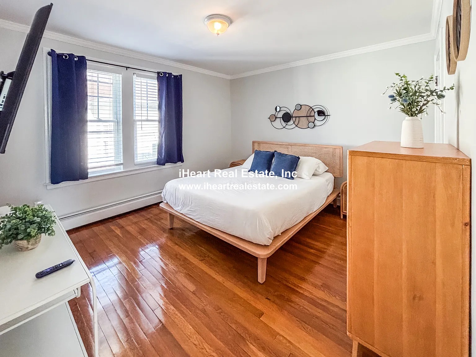 Photos of apartment on Saint James Cir.,Newton MA 02458