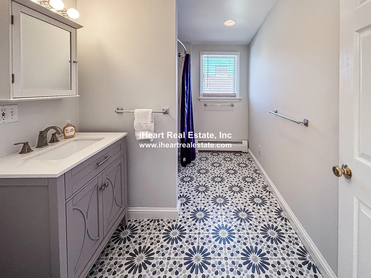 Photos of apartment on Saint James Cir.,Newton MA 02458