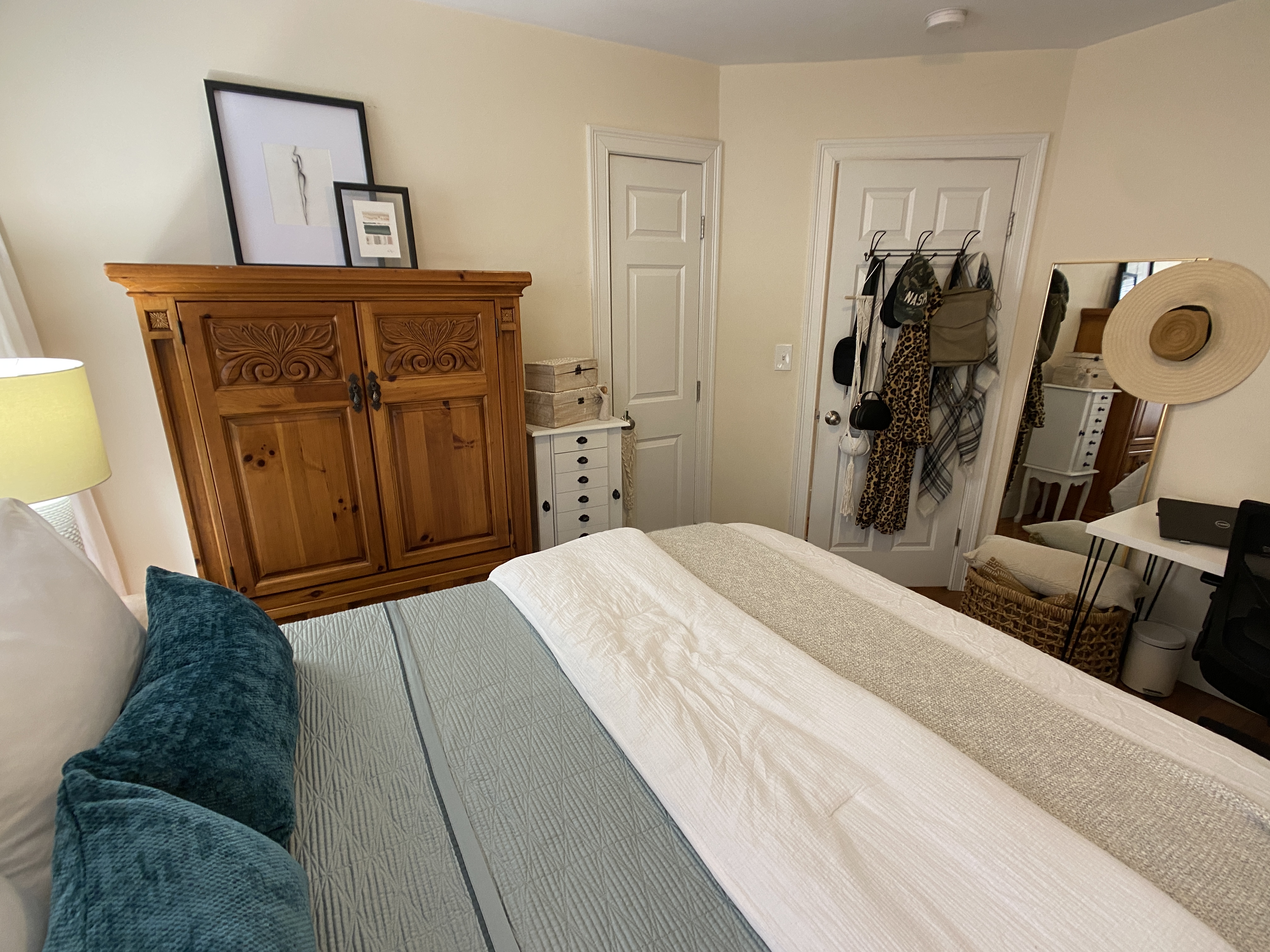 78 Ten Hills Rd, Winter Hill