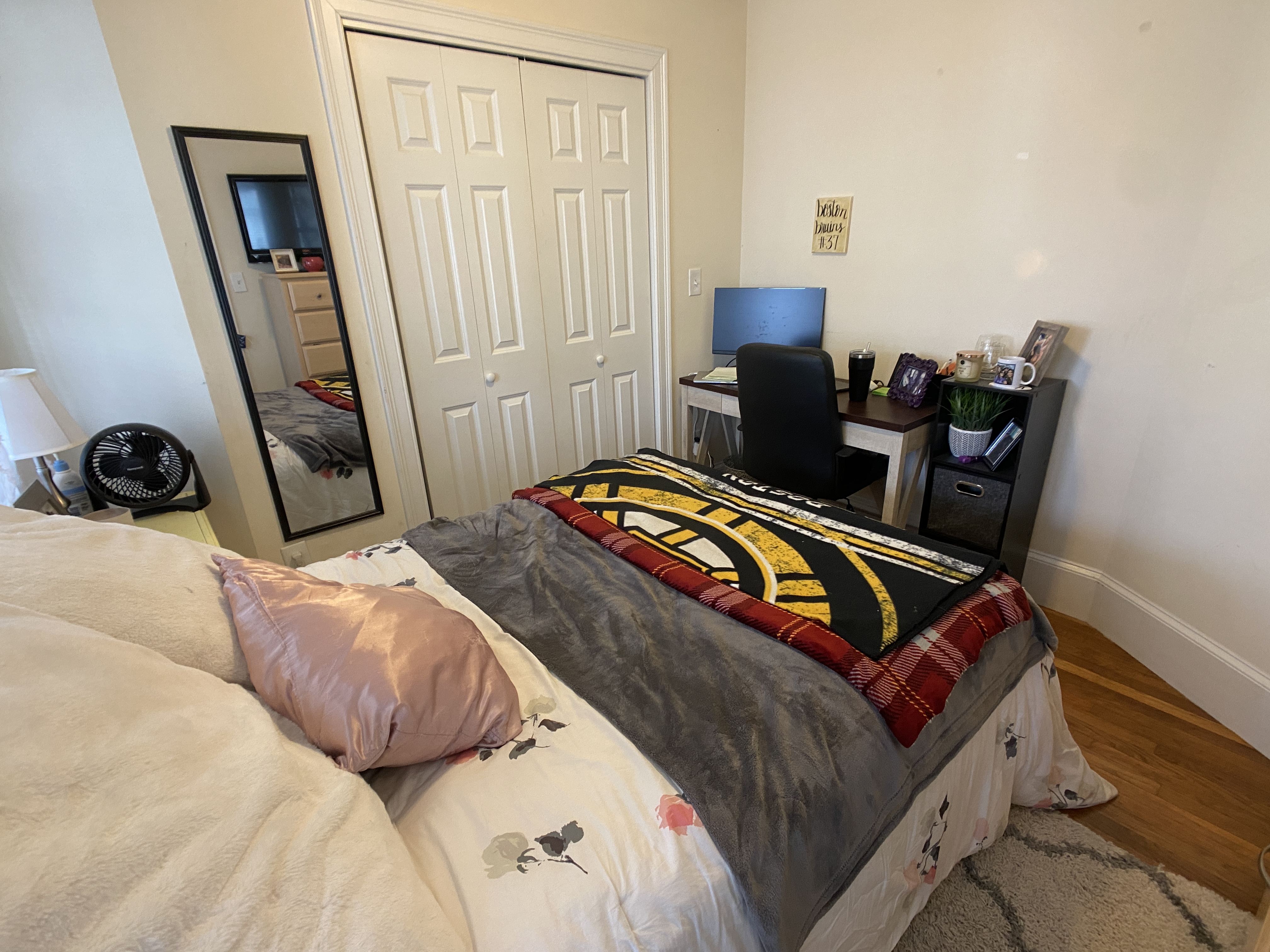 78 Ten Hills Rd, Winter Hill