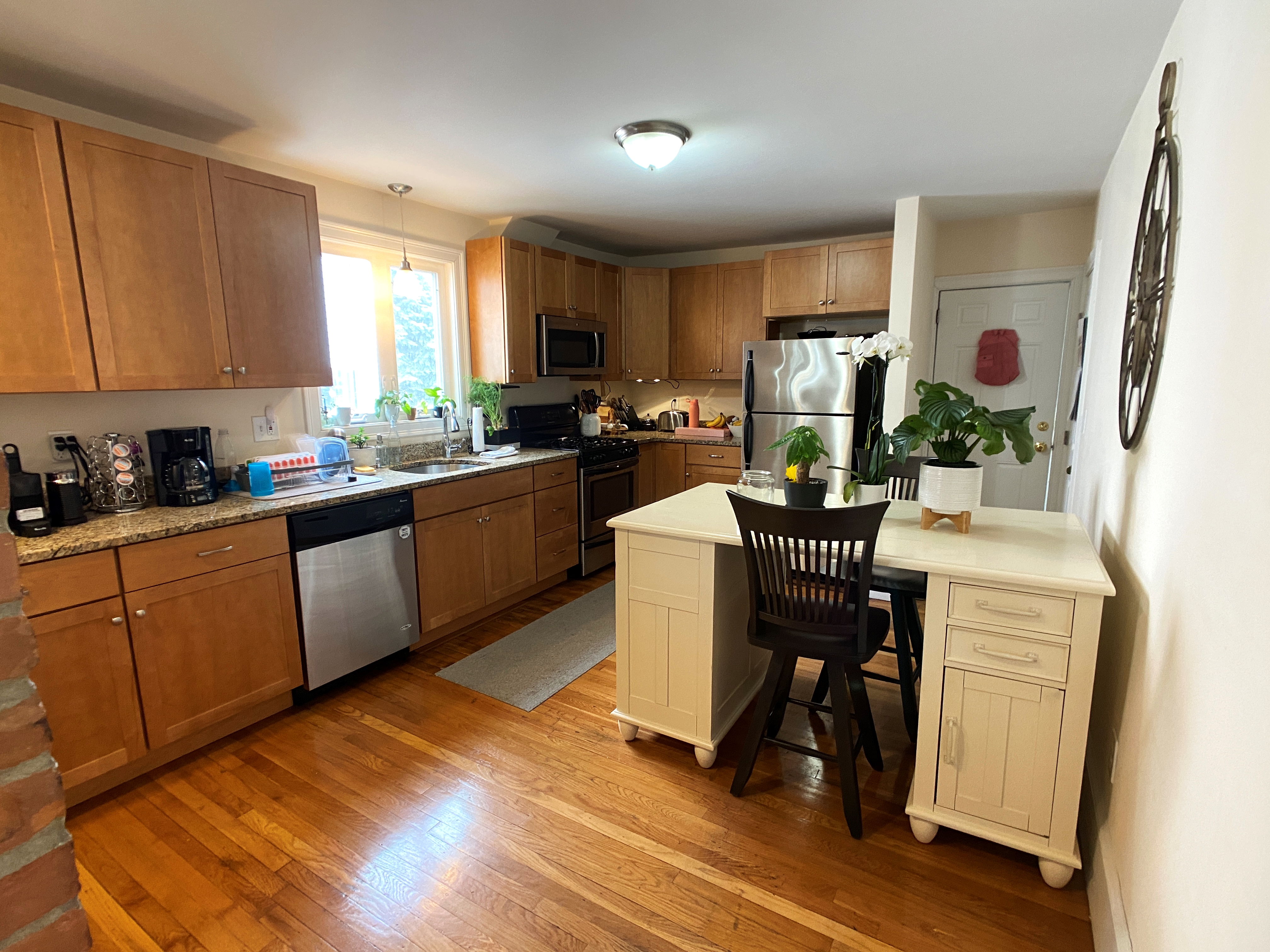 78 Ten Hills Rd, Winter Hill