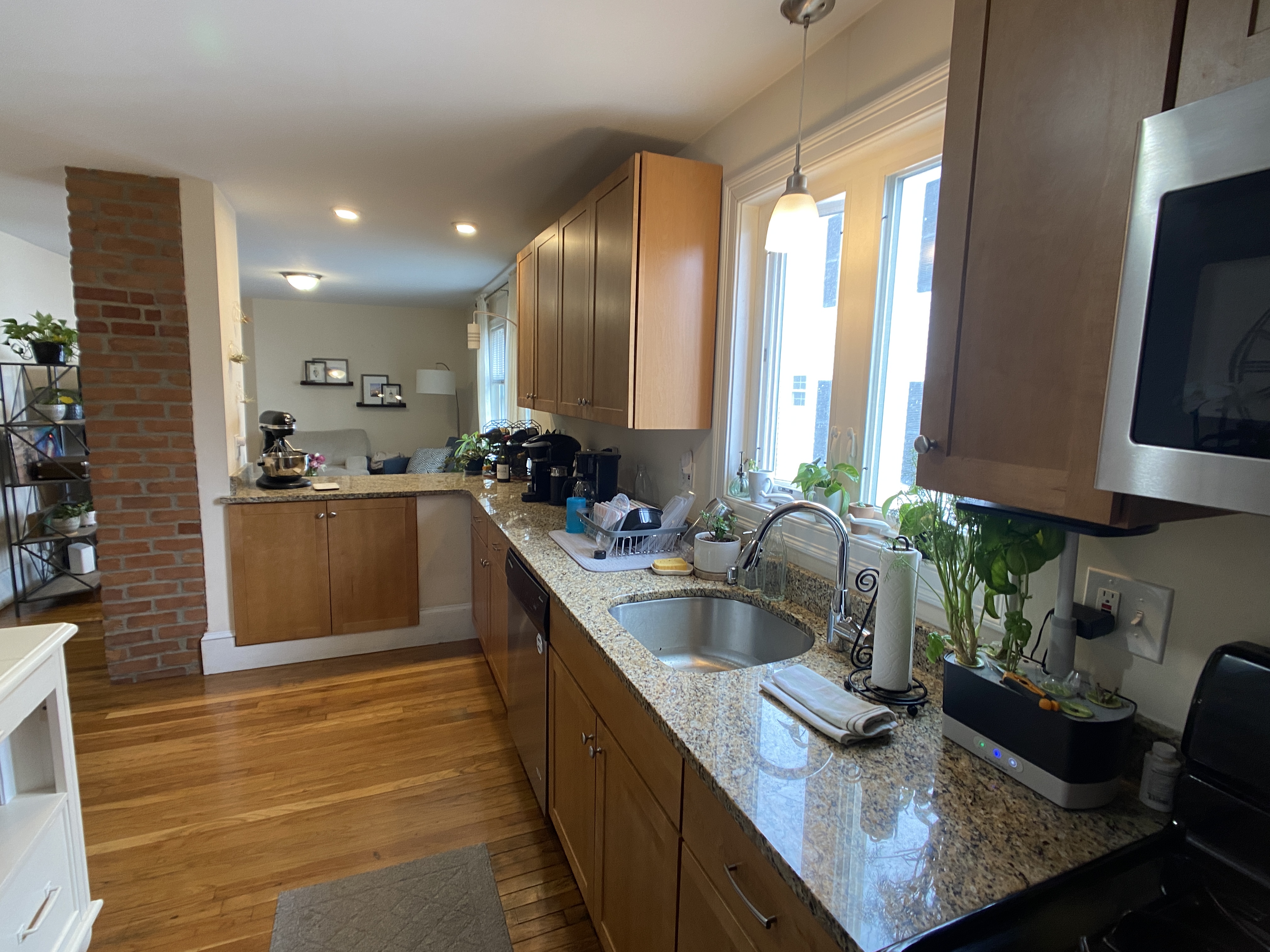 78 Ten Hills Rd, Winter Hill