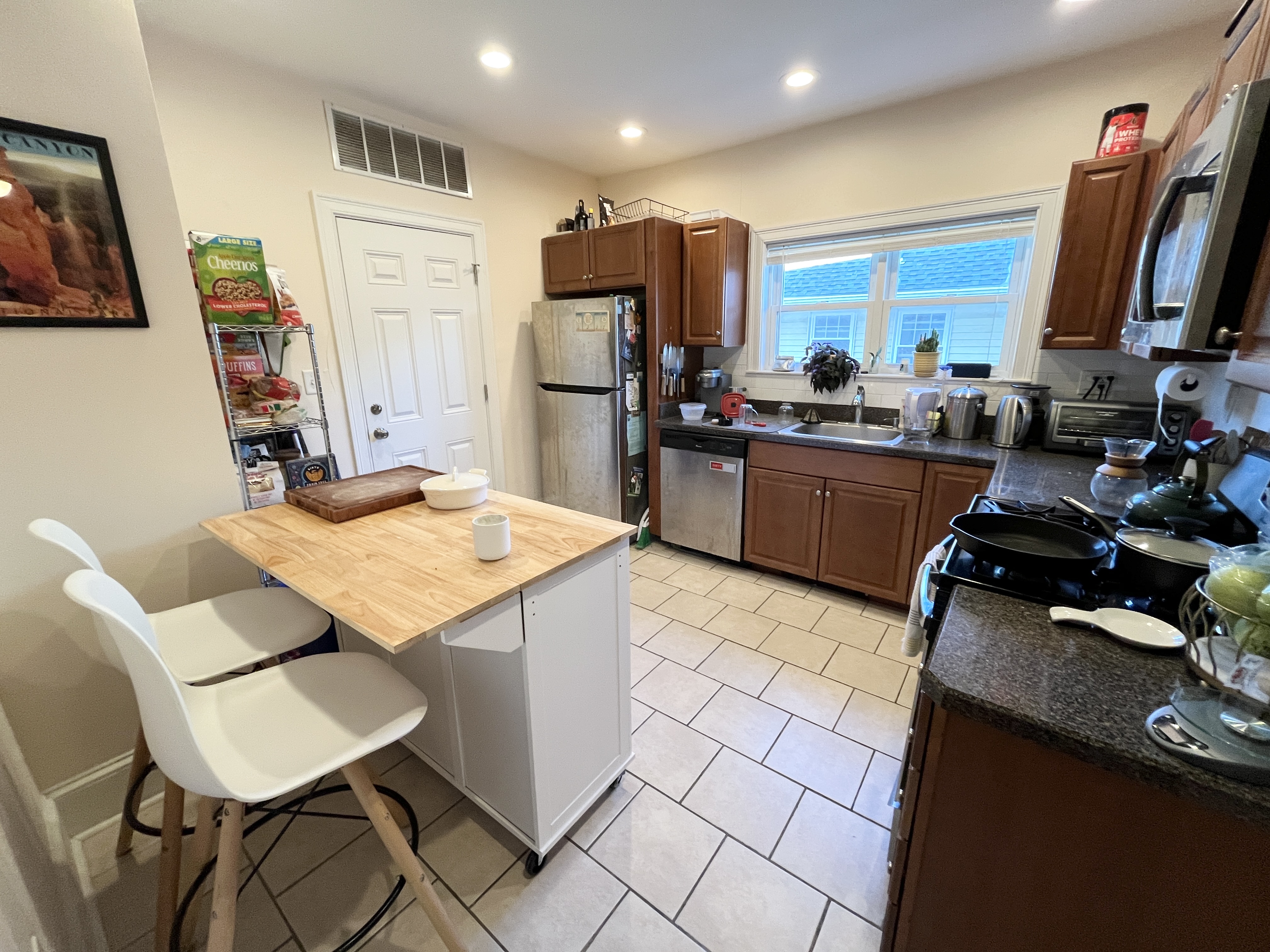 Photos of apartment on Willard Ave.,Medford MA 02155