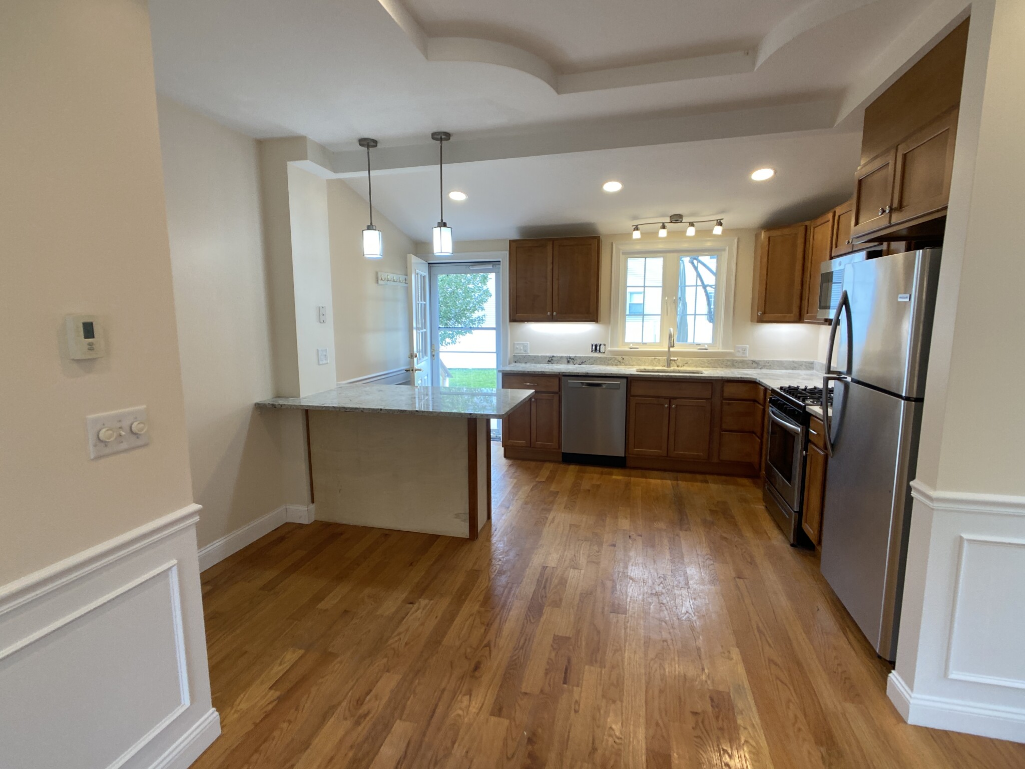 9 Winthrop Ct, Medford