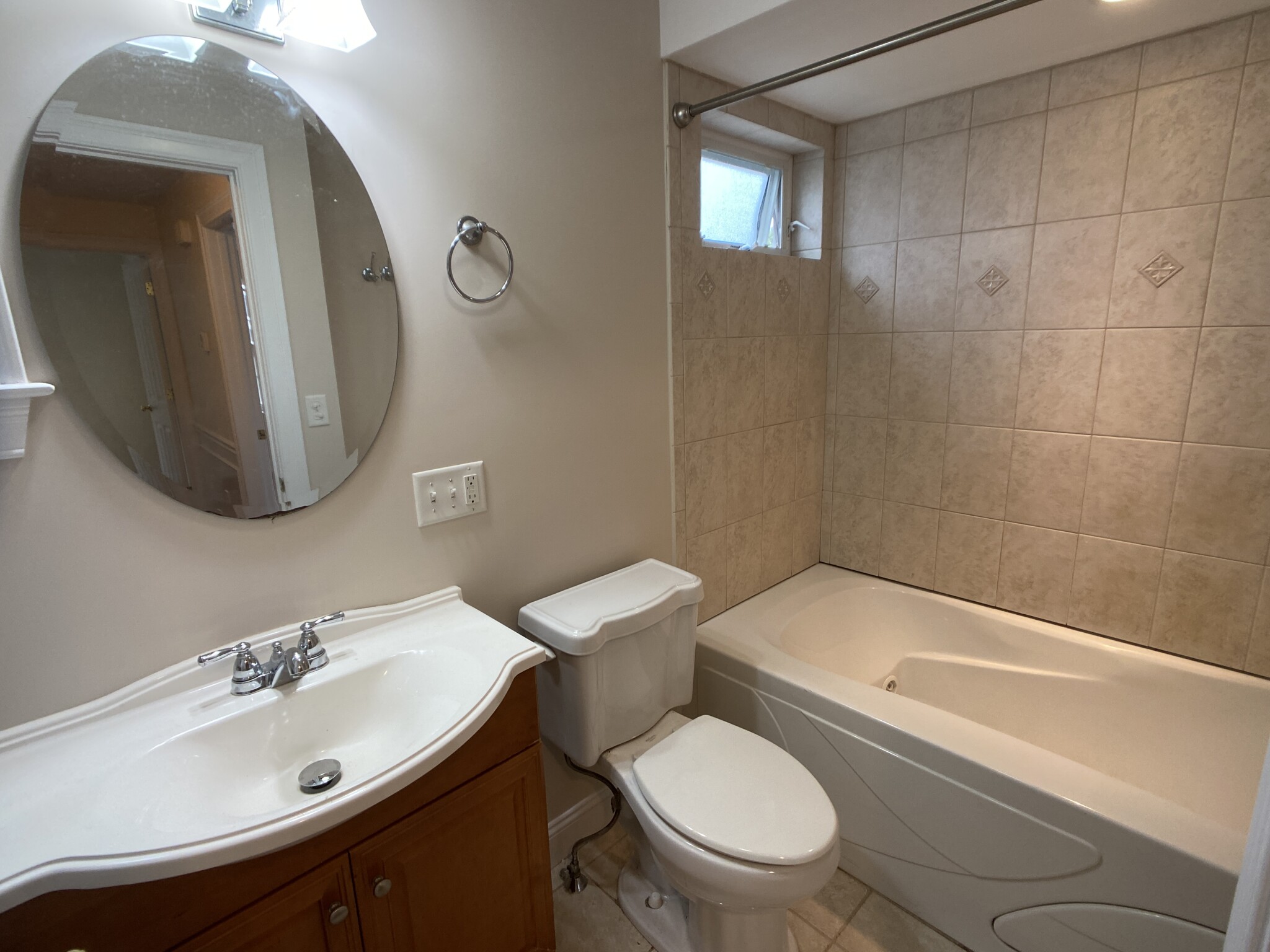 9 Winthrop Ct, Medford