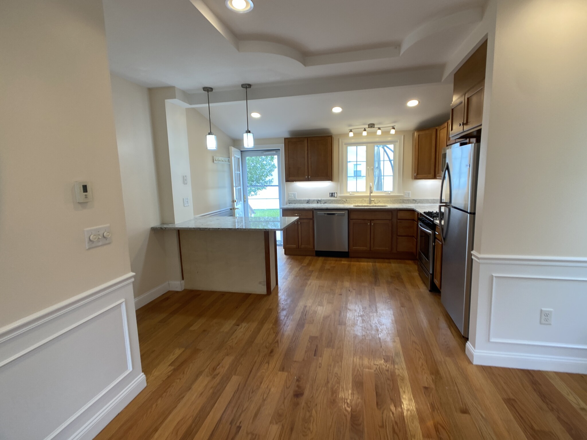 9 Winthrop Ct, Medford