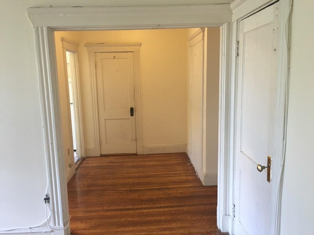 Studio bed, 1 bath apartment for rent at 20 Jamaicaway Unit 11, Jamaica Plain — photo 5 of 9