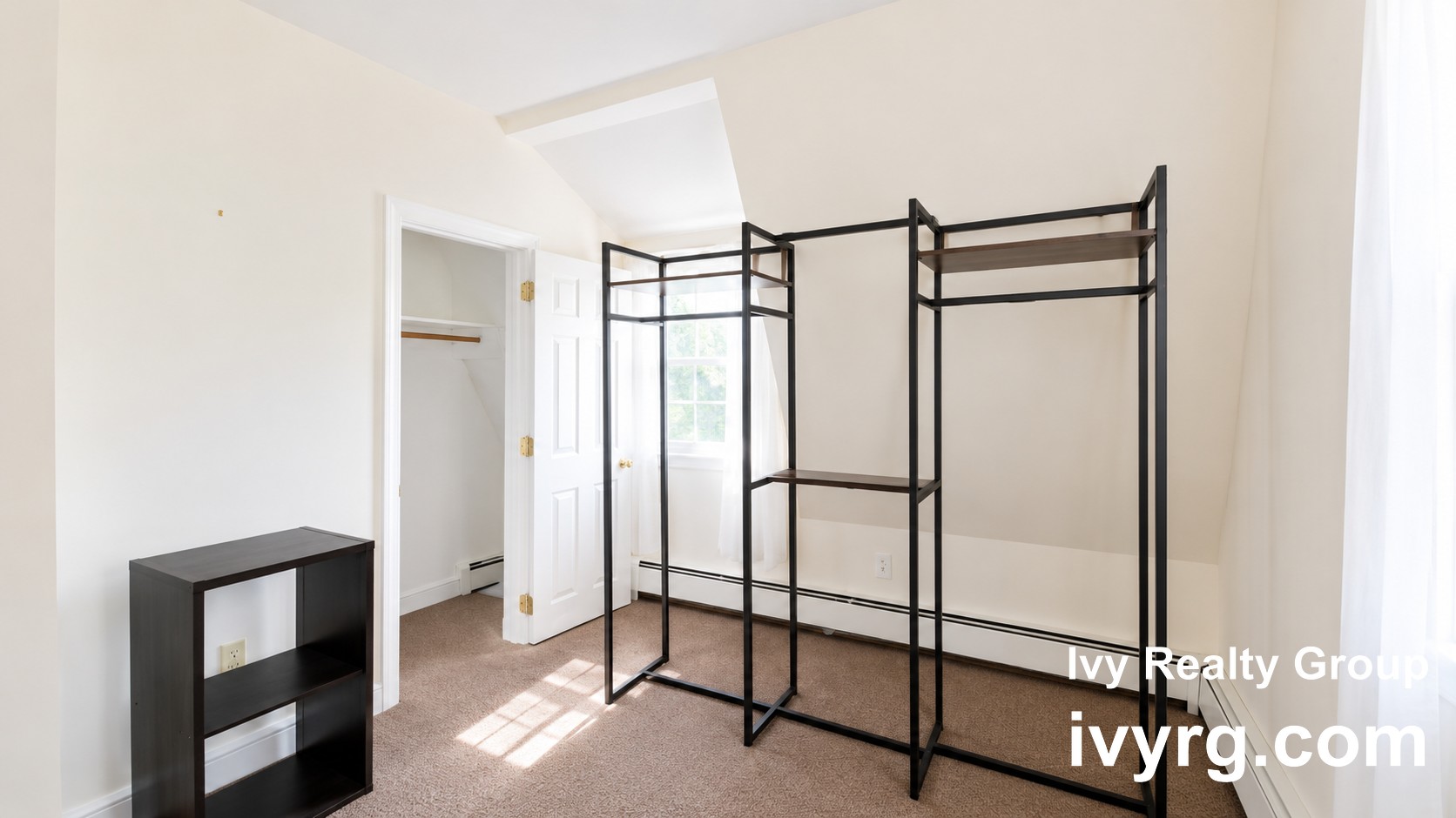 Photos of apartment on Alpine,Somerville MA 02145