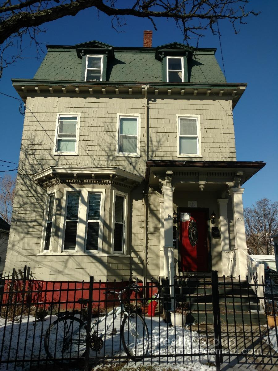 Photos of apartment on Franklin St.,Somerville MA 02145