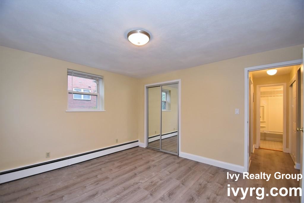 2 bed, 1 bath apartment for rent at 1105 Lexington St Unit 7-3, Waltham — photo 6 of 12