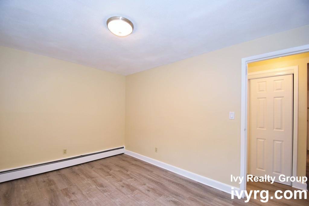2 bed, 1 bath apartment for rent at 1105 Lexington St Unit 7-3, Waltham — photo 9 of 12