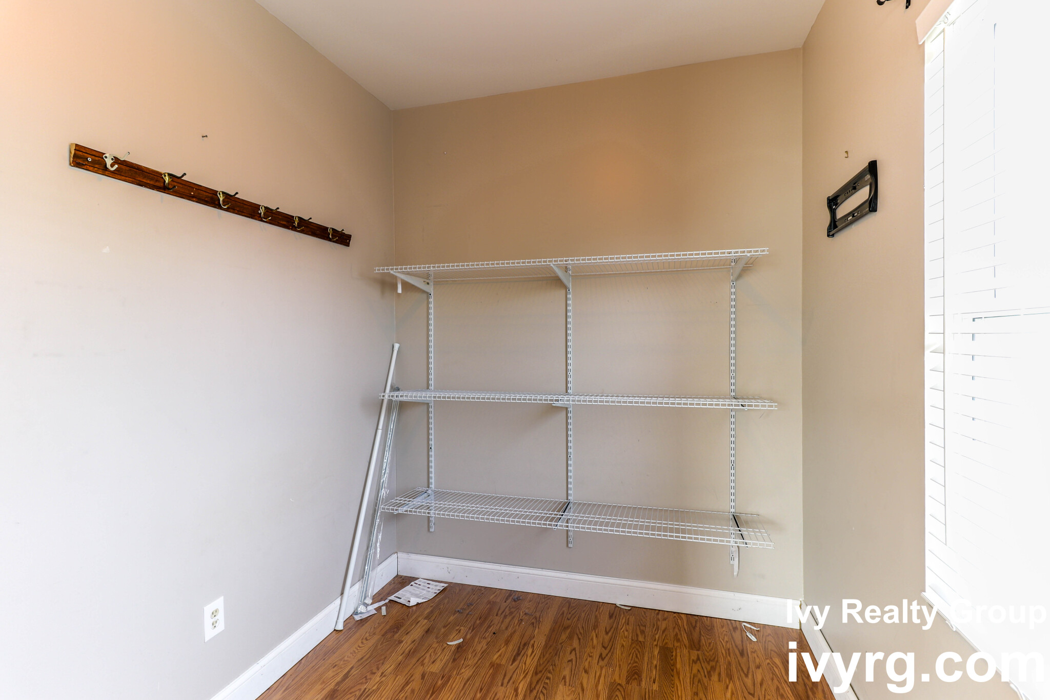 Photos of apartment on Franklin St.,Somerville MA 02145