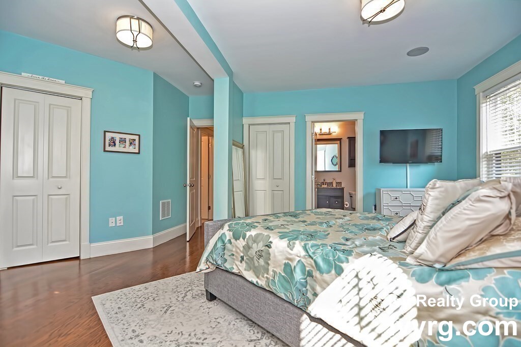 Photos of apartment on Broadway,Somerville MA 02144